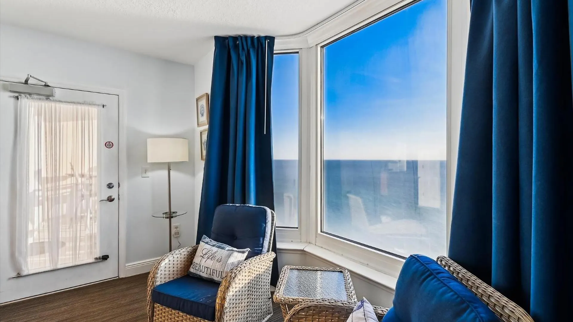 Emerald Beach 1830 - 2 Bedroom 2 Bathbunks Sleeps 8 Condo Panama City Beach